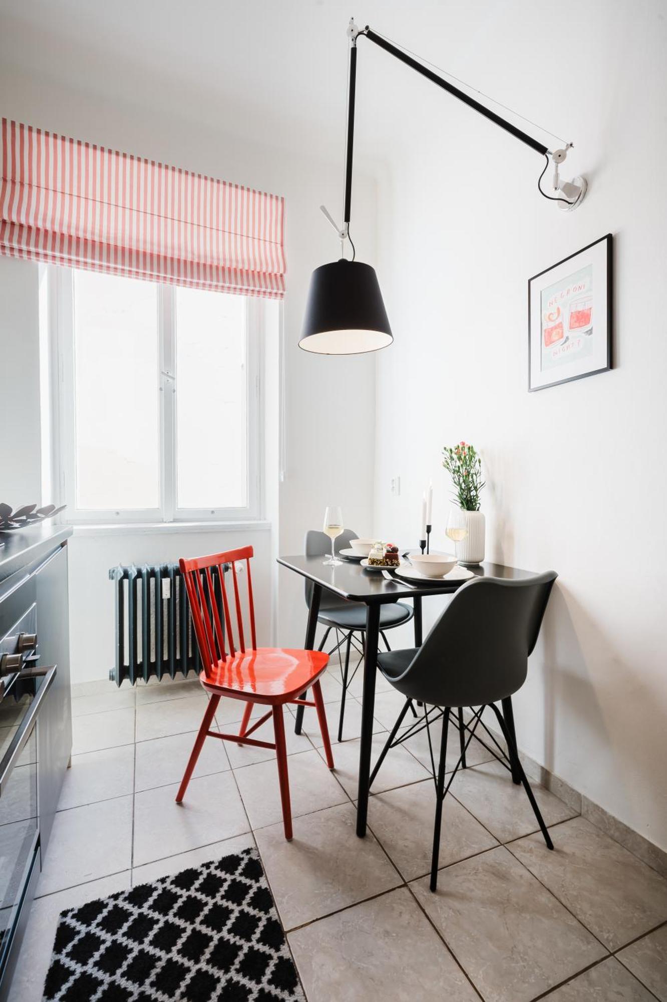 Days - 1bdr - Workspace - Netflix - New Town Apartamento *